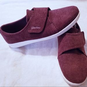 Skechers Air-Cooled Memory Foam Shoes 9.5